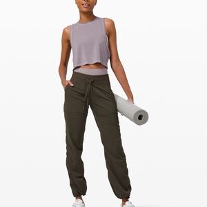 Lululemon cut back crop